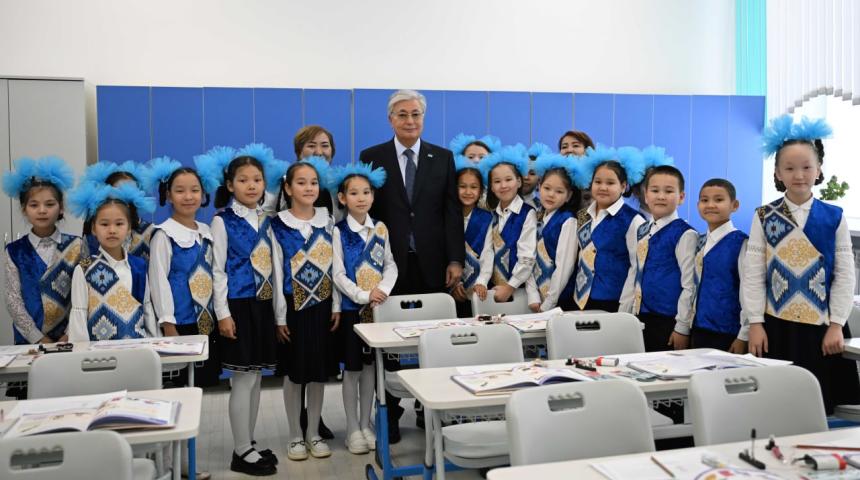 EJ06LQZmib.jpg